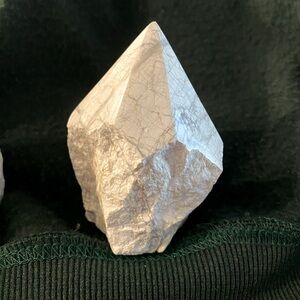 Howlite Crystal - polished and raw - 3”